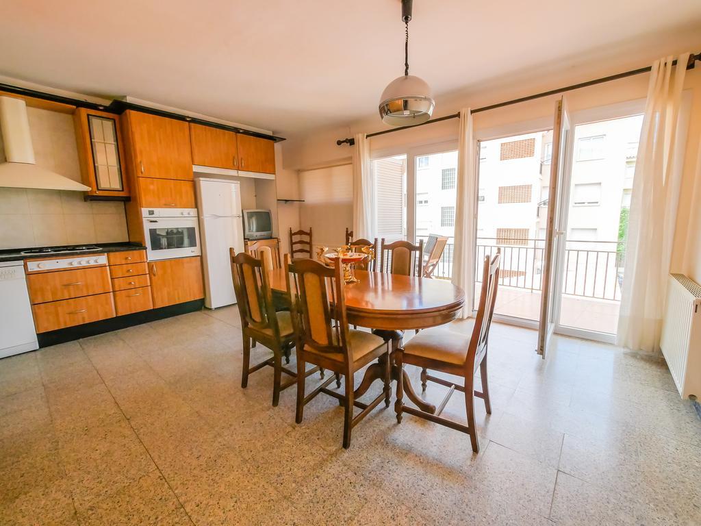 Agi Ferran 32 Apartman Roses Kültér fotó