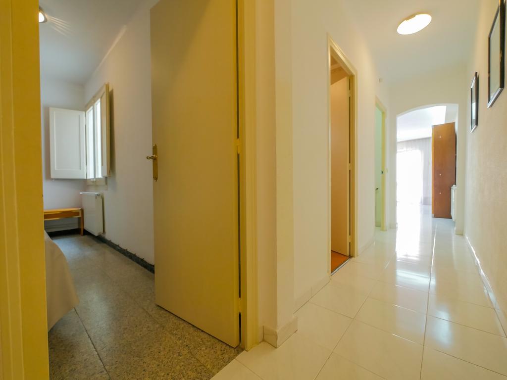 Agi Ferran 32 Apartman Roses Kültér fotó